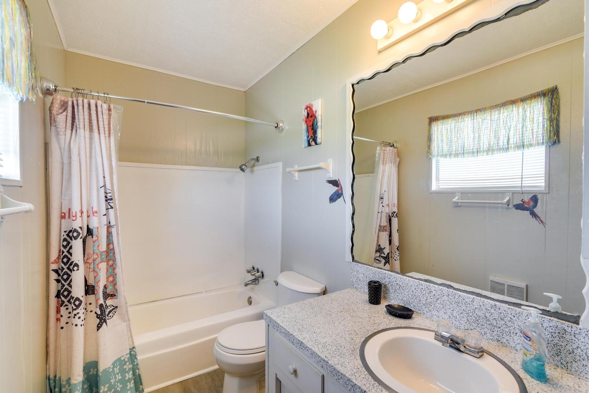 Second-Row Surfside Beach House Newly Renovated! Exterior foto